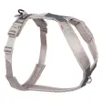 Sandfarget Non-stop Trekking Line CLIP'N hundesele med spenne ved halsen og grå forsterkninger på hvit bakgrunn